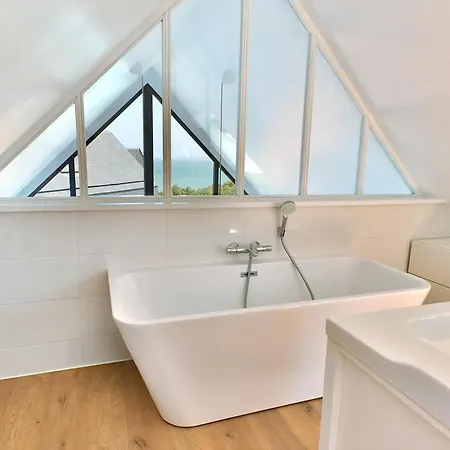 Ty Dag - Petite Terre Vue Mer, Spa, A 300m Ferienhaus Roscoff